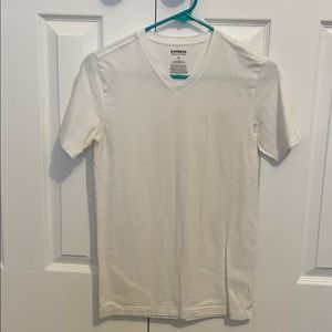 Express men’s v-neck stretch white. XS
